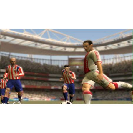اسکرین شات از گیم پلی بازی Fifa Soccer 07