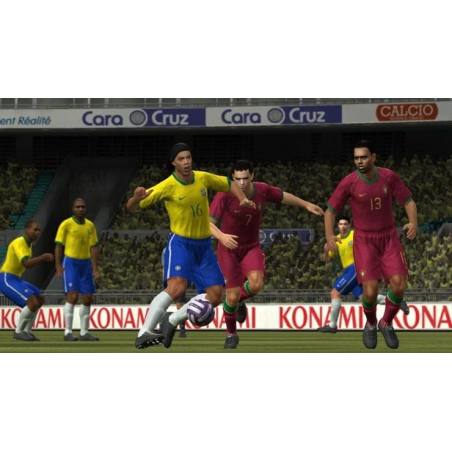 اسکرین شات و تصویر گیم پلی بازی Pro Evolution Soccer 2008 (PES 2008) نسخه PS3 تصویر 3 اسکرین شات و تصویر گیم پلی بازی Pro Evolution Soccer 2008 (PES 2008) نسخه PS3 تصویر 3