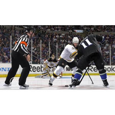 اسکرین شات و تصویر گیم پلی بازی NHL 11 نسخه PS3 تصویر 2 اسکرین شات و تصویر گیم پلی بازی NHL 11 نسخه PS3 تصویر 2