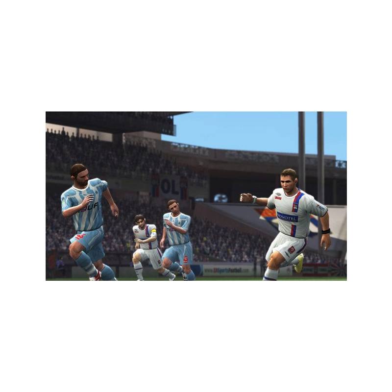 اسکرین شات و تصویر گیم پلی بازی FIFA Soccer 09 مربوط به PS2 (پلی استیشن 2) تصویر شماره 2