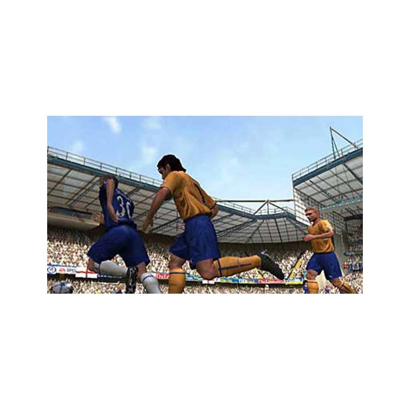 اسکرین شات و تصویر گیم‌پلی بازی FIFA Soccer 2005 مخصوص پلی استیشن وان (PS1) تصویر شماره 3