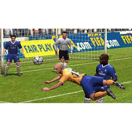 اسکرین شات و تصویر گیم‌پلی بازی FIFA Soccer 2005 مخصوص پلی استیشن وان (PS1) تصویر شماره 4