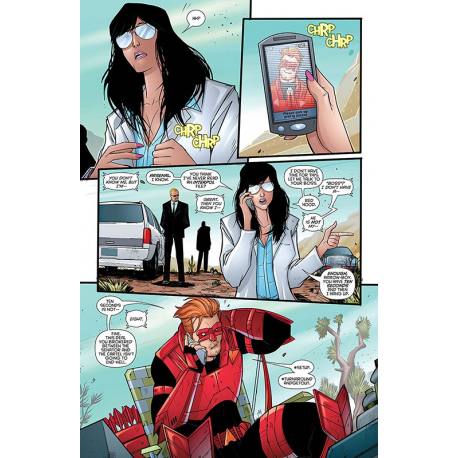 کتاب کمیک Red Hood Arsenal